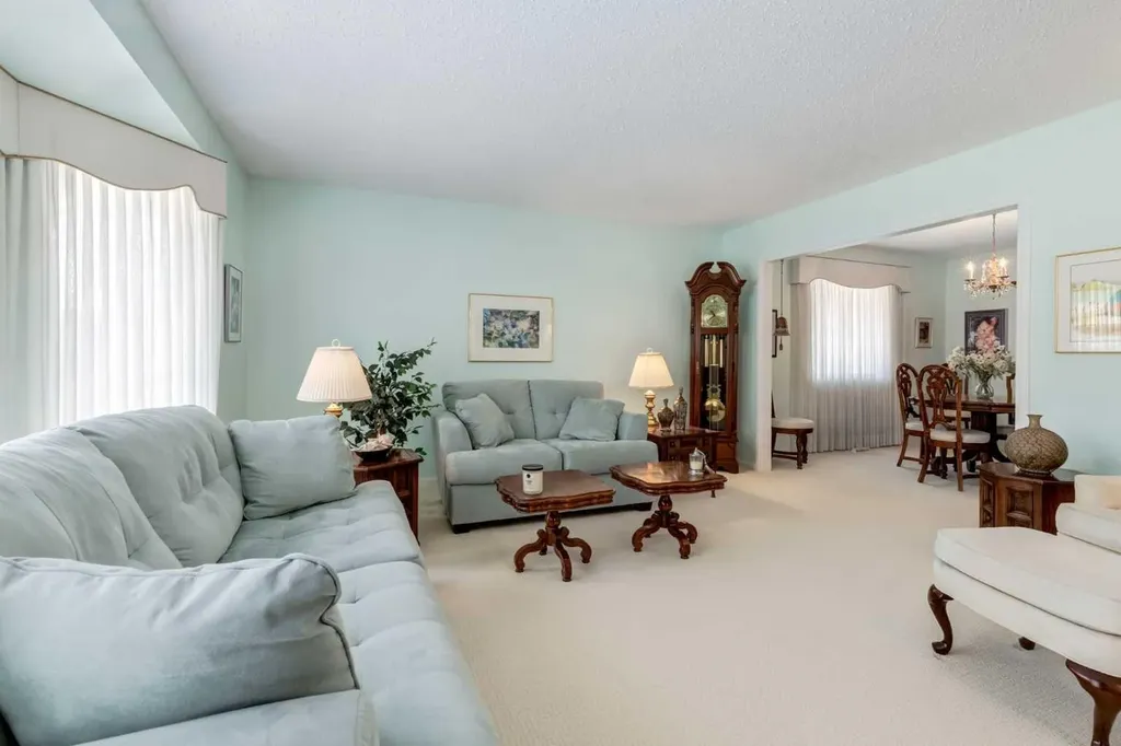 107 Valhalla Crescent NW Calgary AB T3A 1Z7