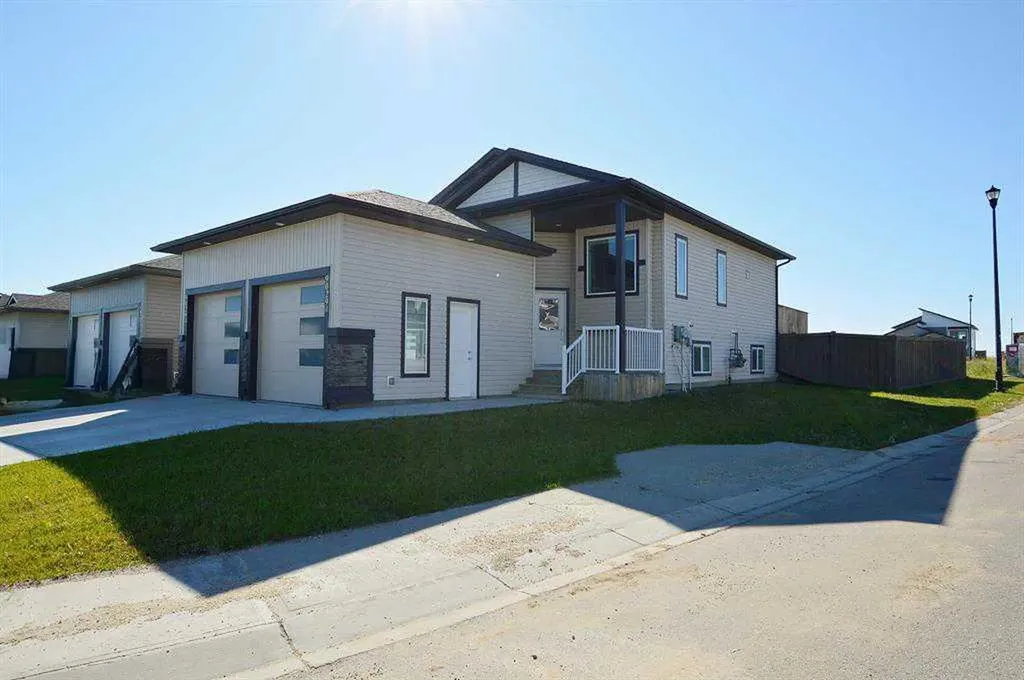 9029 80a Avenue Grande Prairie AB T8X 0P1