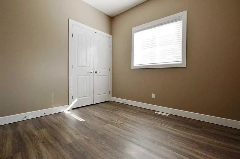 9029 80a Avenue Grande Prairie AB T8X 0P1