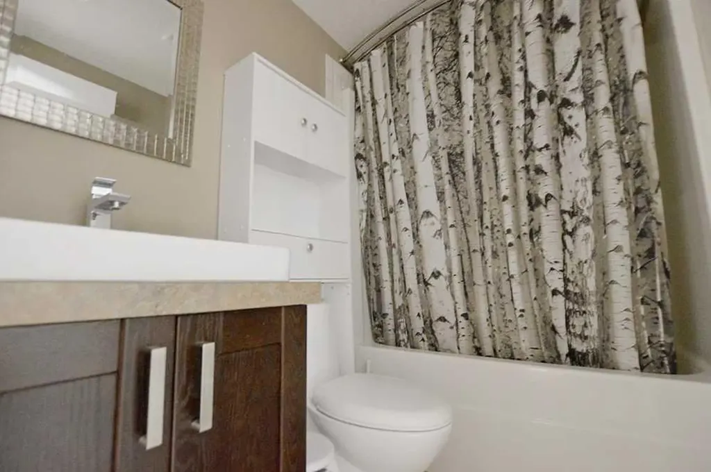 9029 80a Avenue Grande Prairie AB T8X 0P1