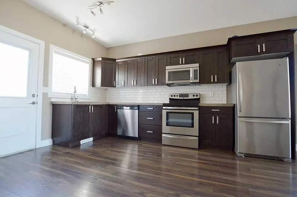 9029 80a Avenue Grande Prairie AB T8X 0P1