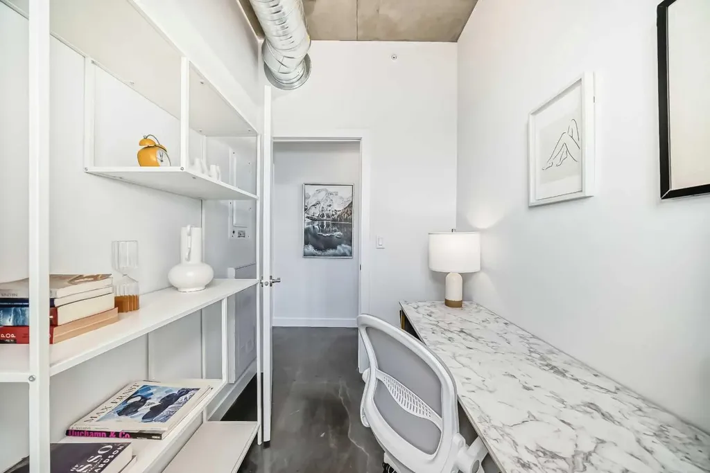 1319 14 Avenue SW Calgary AB T3C 0W3