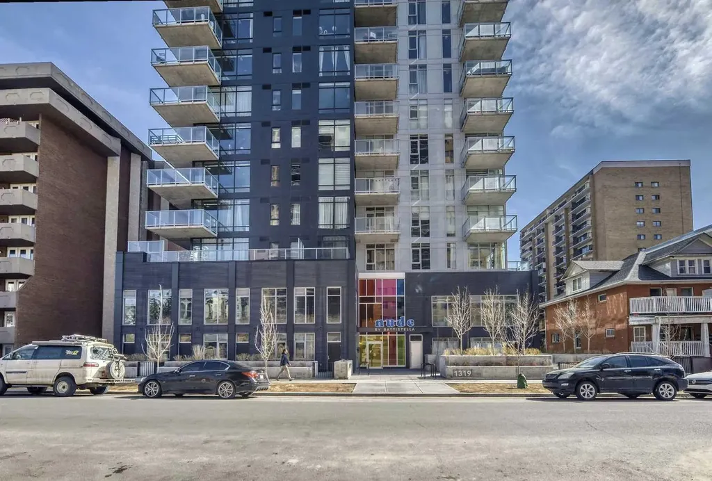 1319 14 Avenue SW Calgary AB T3C 0W3