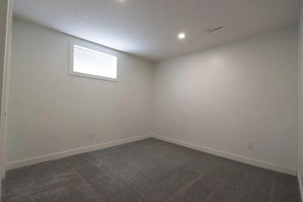 11211 93 Street Grande Prairie AB T8V1Y5