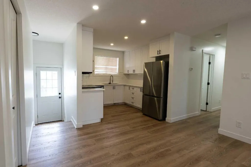 11211 93 Street Grande Prairie AB T8V1Y5