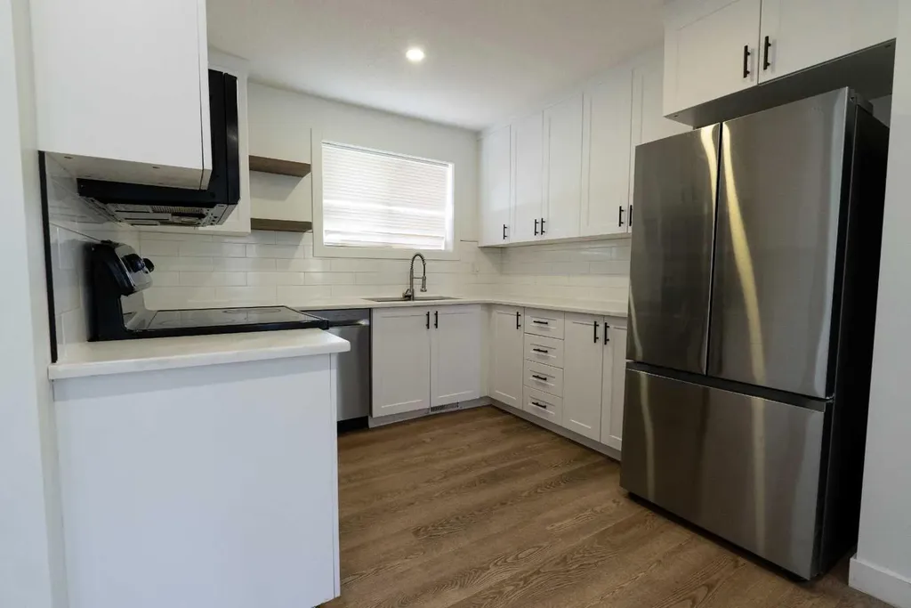 11211 93 Street Grande Prairie AB T8V1Y5