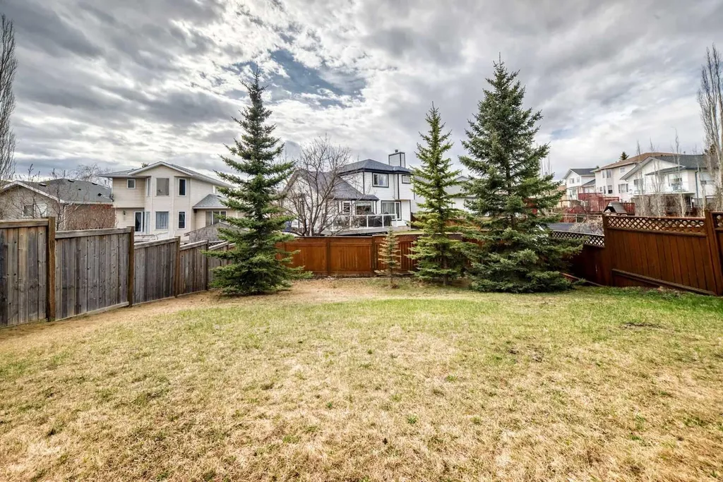 264 Hawkmount Close Calgary AB T3G 3Z4
