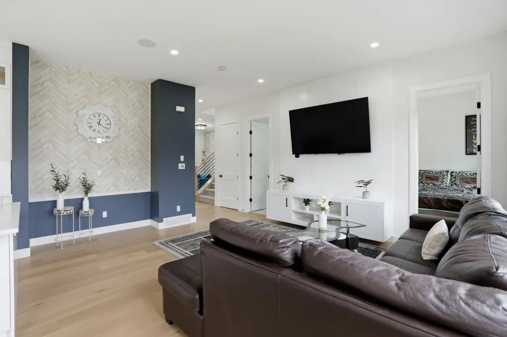 57 Harvest Hills Manor NE Calgary AB T3K 2L7