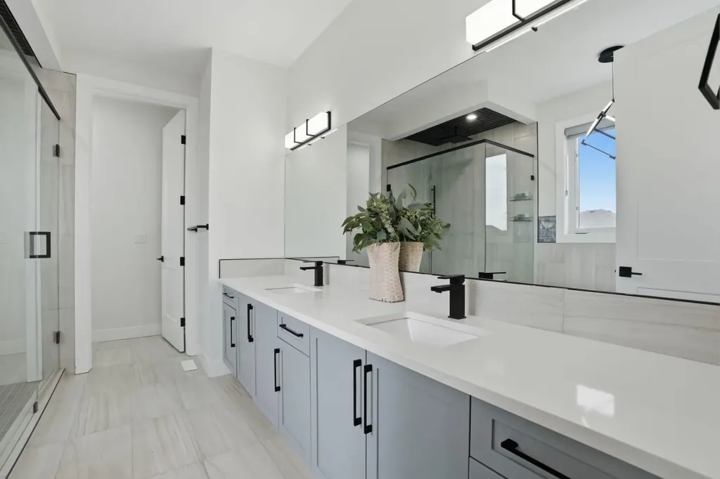 57 Harvest Hills Manor NE Calgary AB T3K 2L7