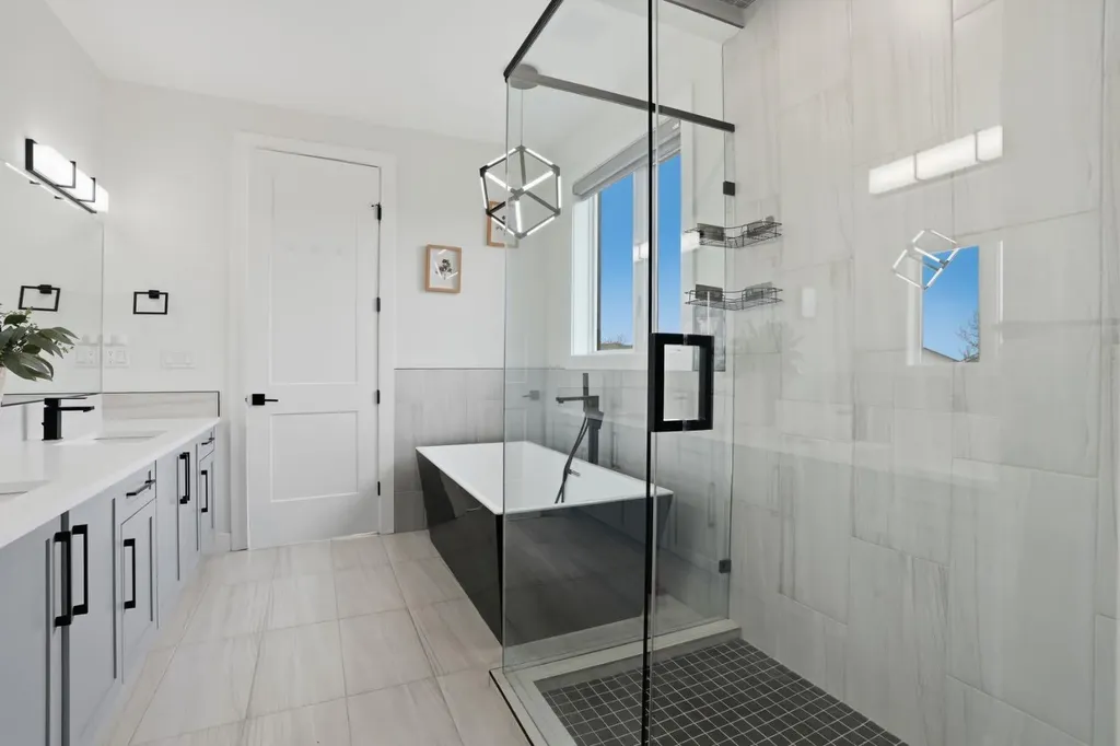 57 Harvest Hills Manor NE Calgary AB T3K 2L7