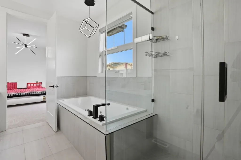 57 Harvest Hills Manor NE Calgary AB T3K 2L7