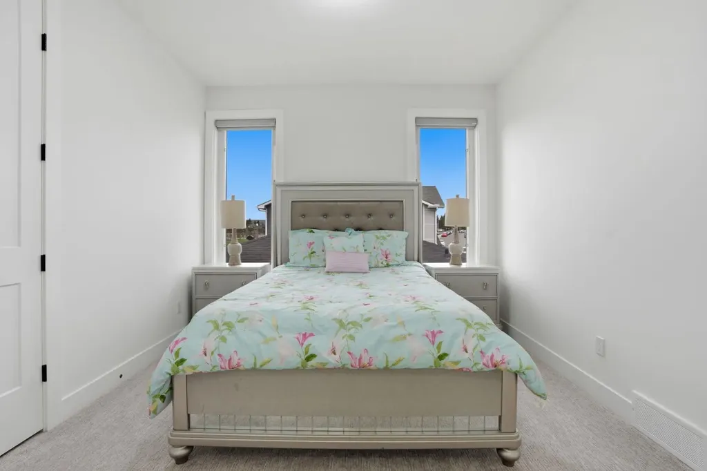57 Harvest Hills Manor NE Calgary AB T3K 2L7