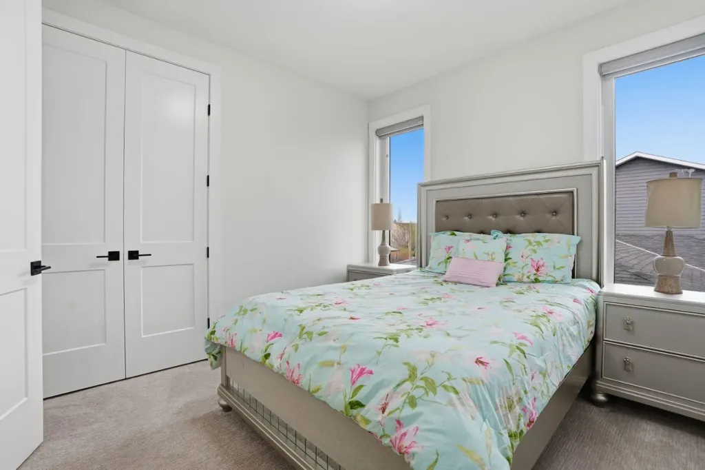 57 Harvest Hills Manor NE Calgary AB T3K 2L7
