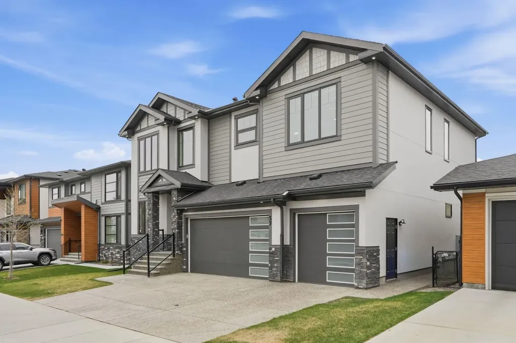 57 Harvest Hills Manor NE Calgary AB T3K 2L7