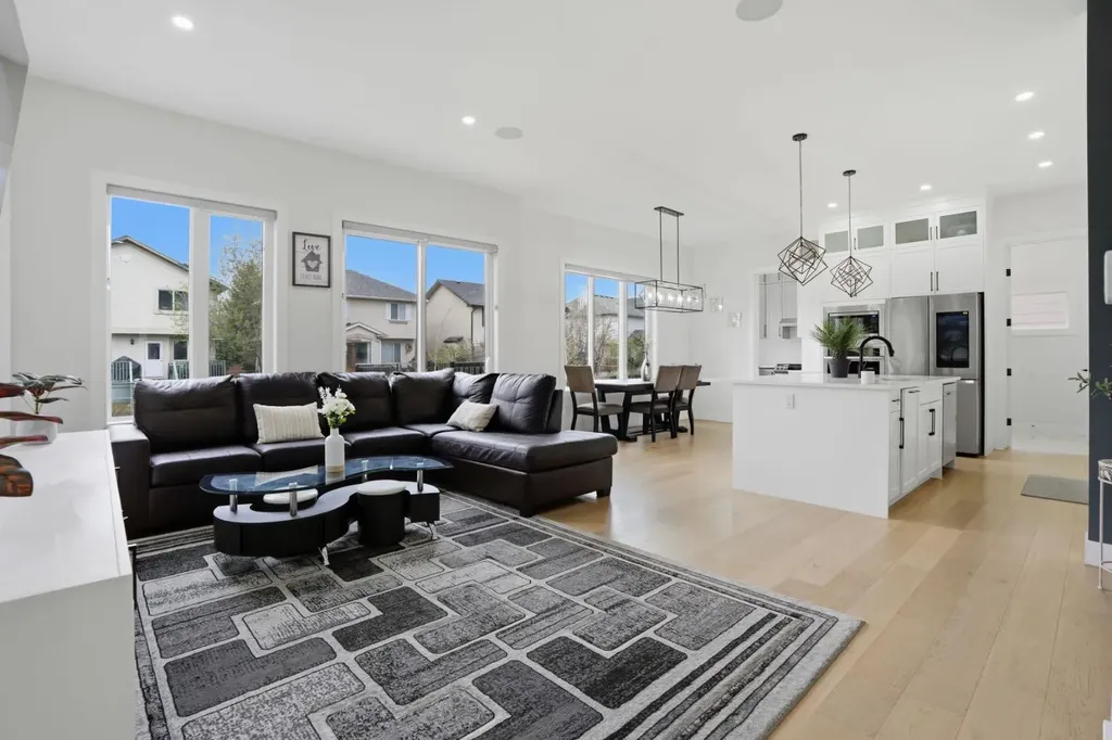 57 Harvest Hills Manor NE Calgary AB T3K 2L7