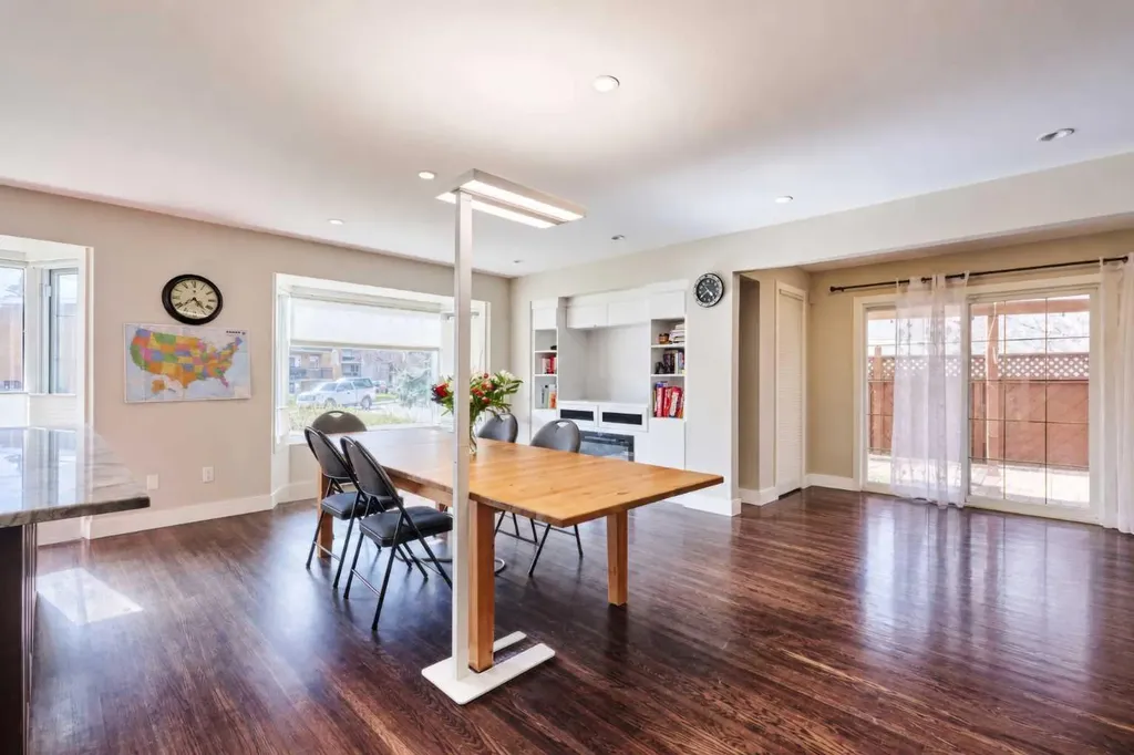 2940 Blakiston Drive NW Calgary AB T2L 1L6