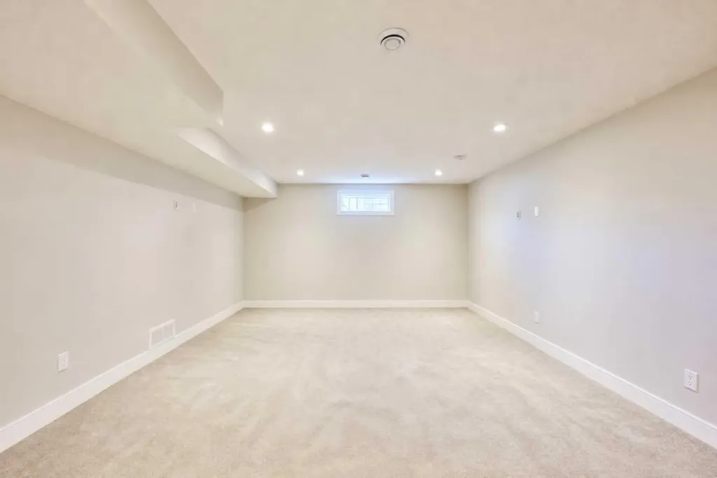 2940 Blakiston Drive NW Calgary AB T2L 1L6
