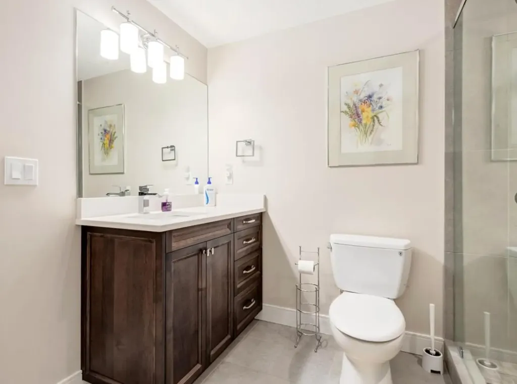 2940 Blakiston Drive NW Calgary AB T2L 1L6