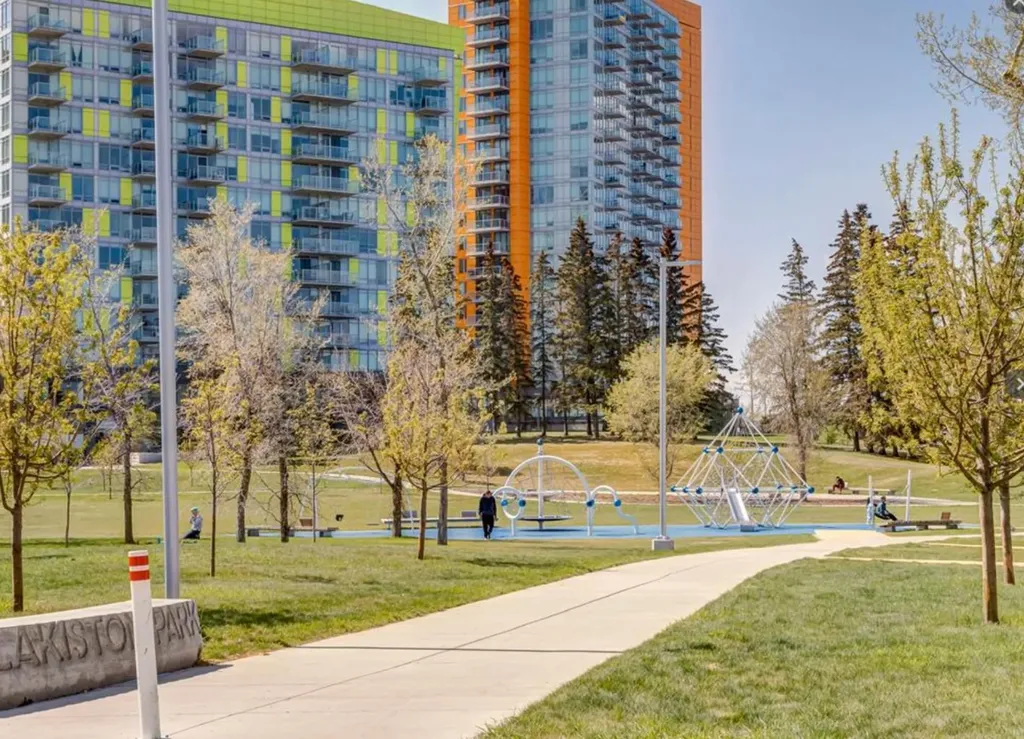 2940 Blakiston Drive NW Calgary AB T2L 1L6