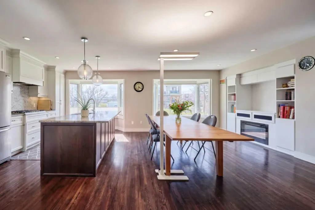 2940 Blakiston Drive NW Calgary AB T2L 1L6