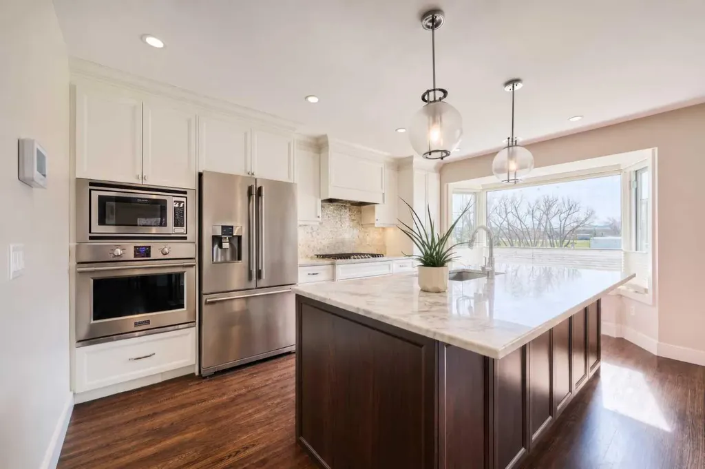 2940 Blakiston Drive NW Calgary AB T2L 1L6