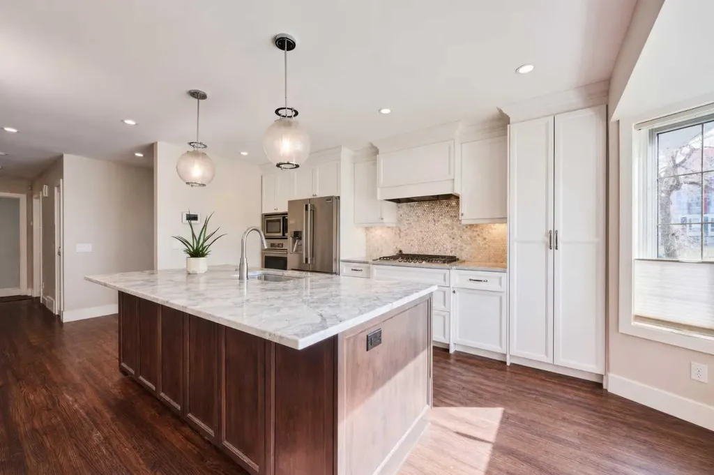 2940 Blakiston Drive NW Calgary AB T2L 1L6