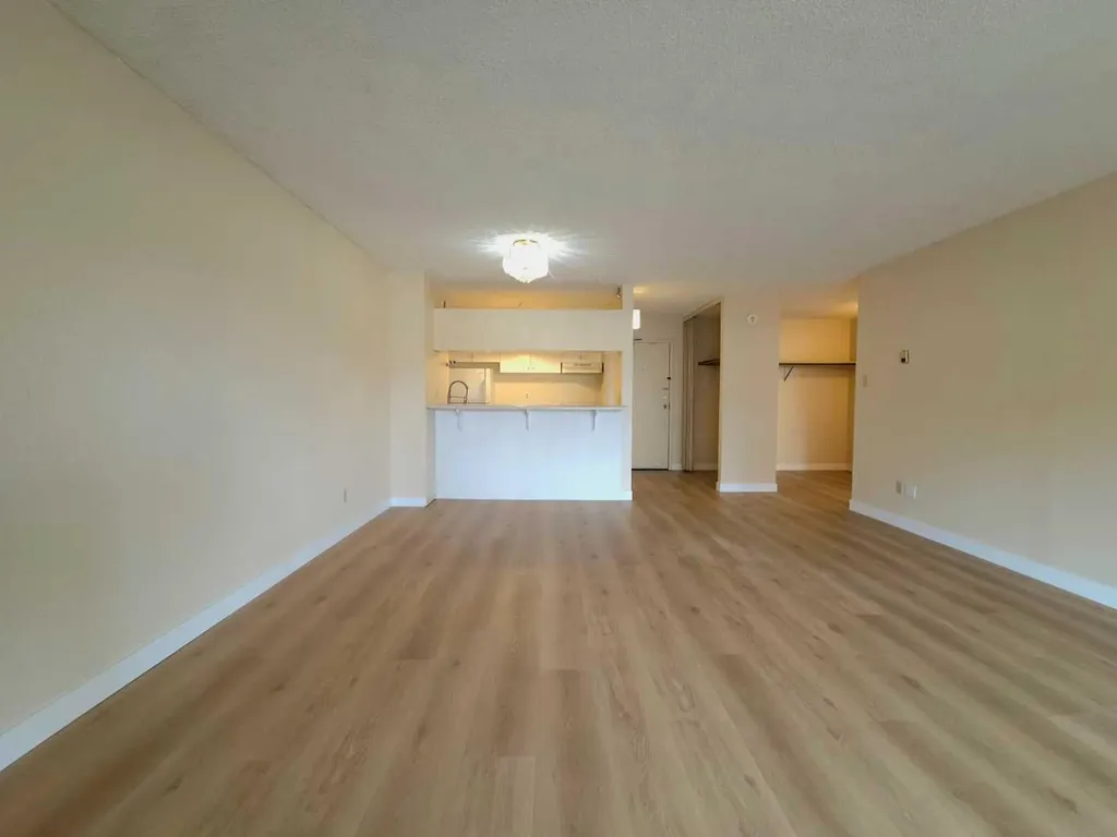 221 6 Avenue SE Calgary AB T2G4Z9