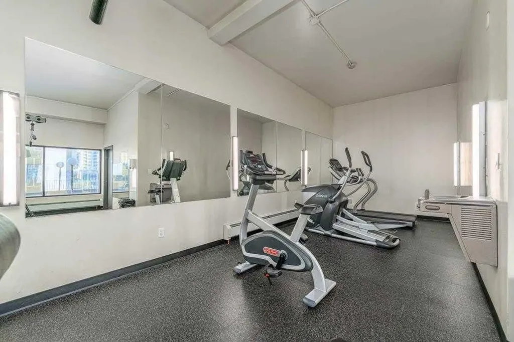 221 6 Avenue SE Calgary AB T2G4Z9