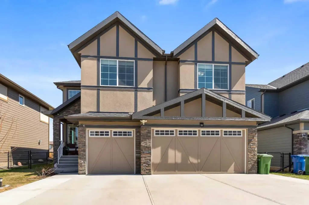 125 Kinniburgh Loop Chestermere AB T1X 0T9