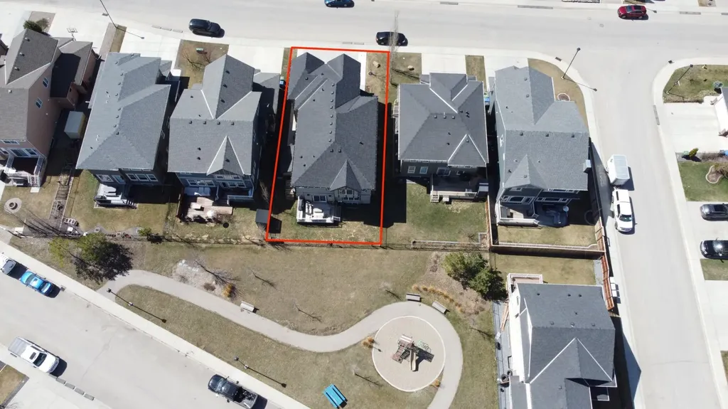 125 Kinniburgh Loop Chestermere AB T1X 0T9