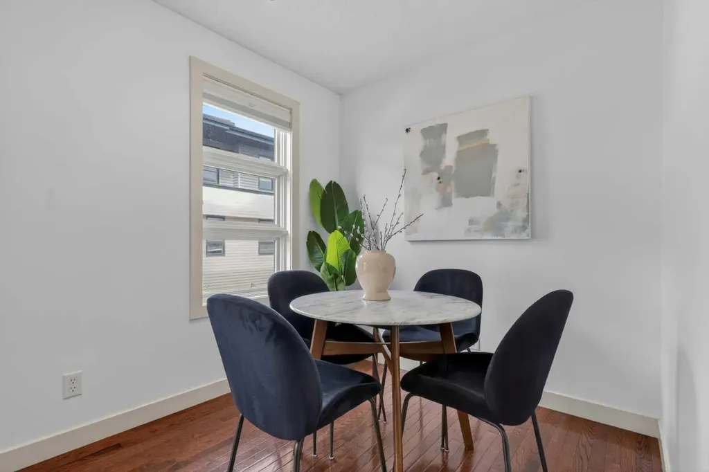 124 Aspen Hills Villas SW Calgary AB T3H 0H7