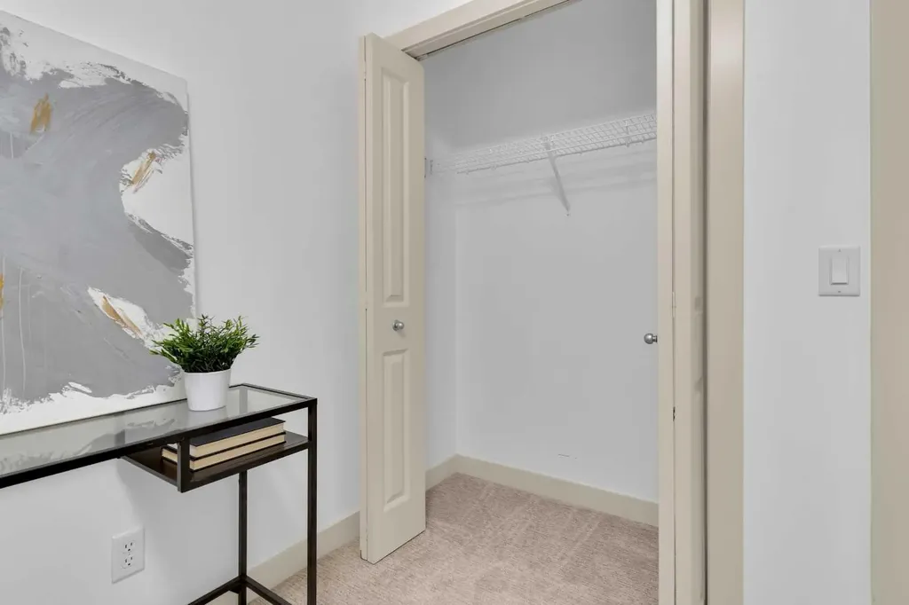 124 Aspen Hills Villas SW Calgary AB T3H 0H7