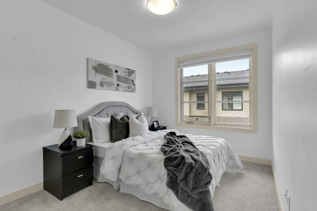 124 Aspen Hills Villas SW Calgary AB T3H 0H7