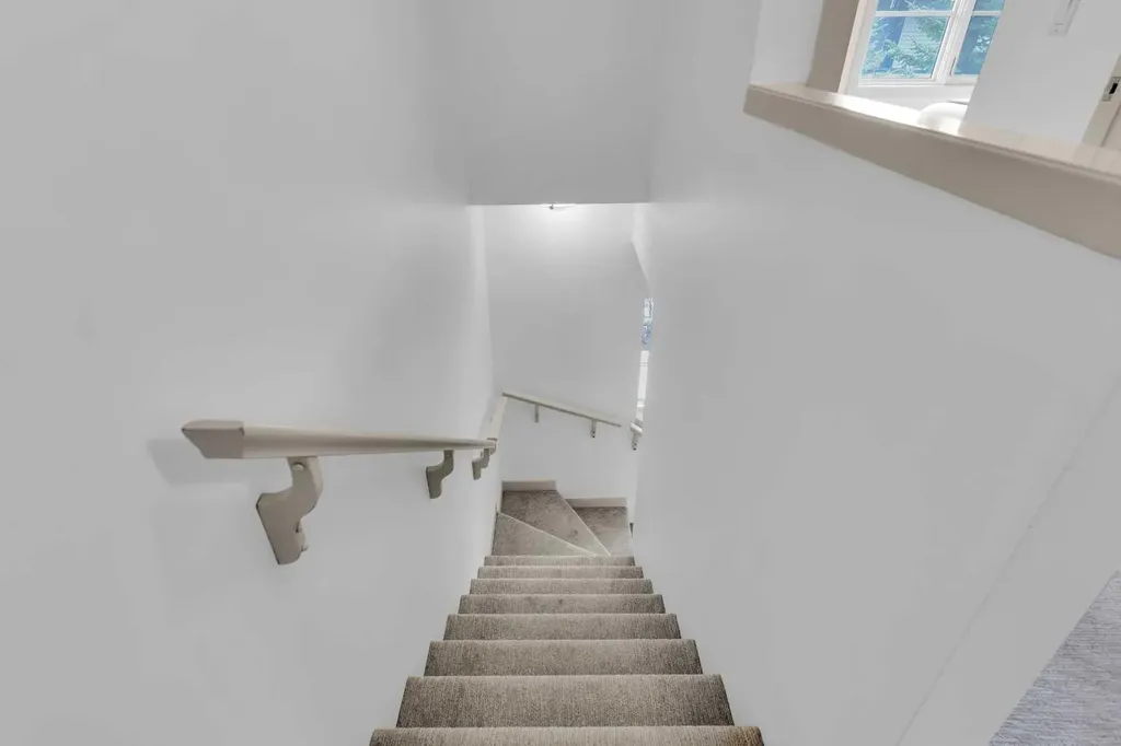 124 Aspen Hills Villas SW Calgary AB T3H 0H7