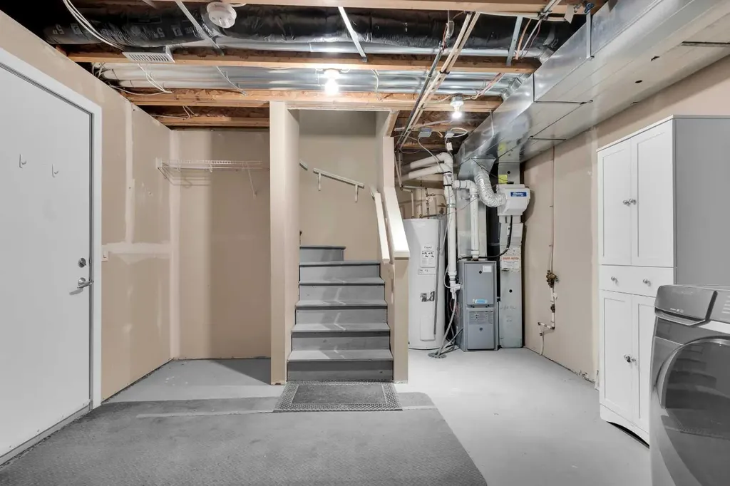 124 Aspen Hills Villas SW Calgary AB T3H 0H7