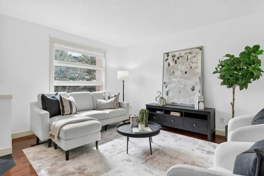 124 Aspen Hills Villas SW Calgary AB T3H 0H7