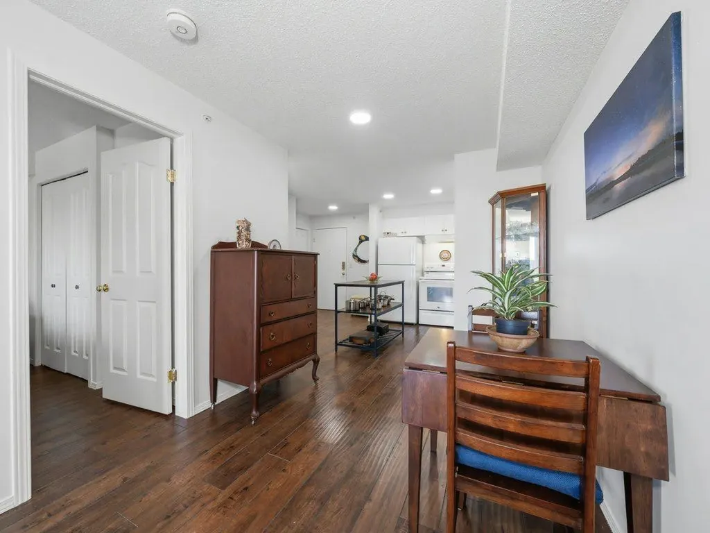 16320 24 Street SW Calgary AB T2Y 5A1