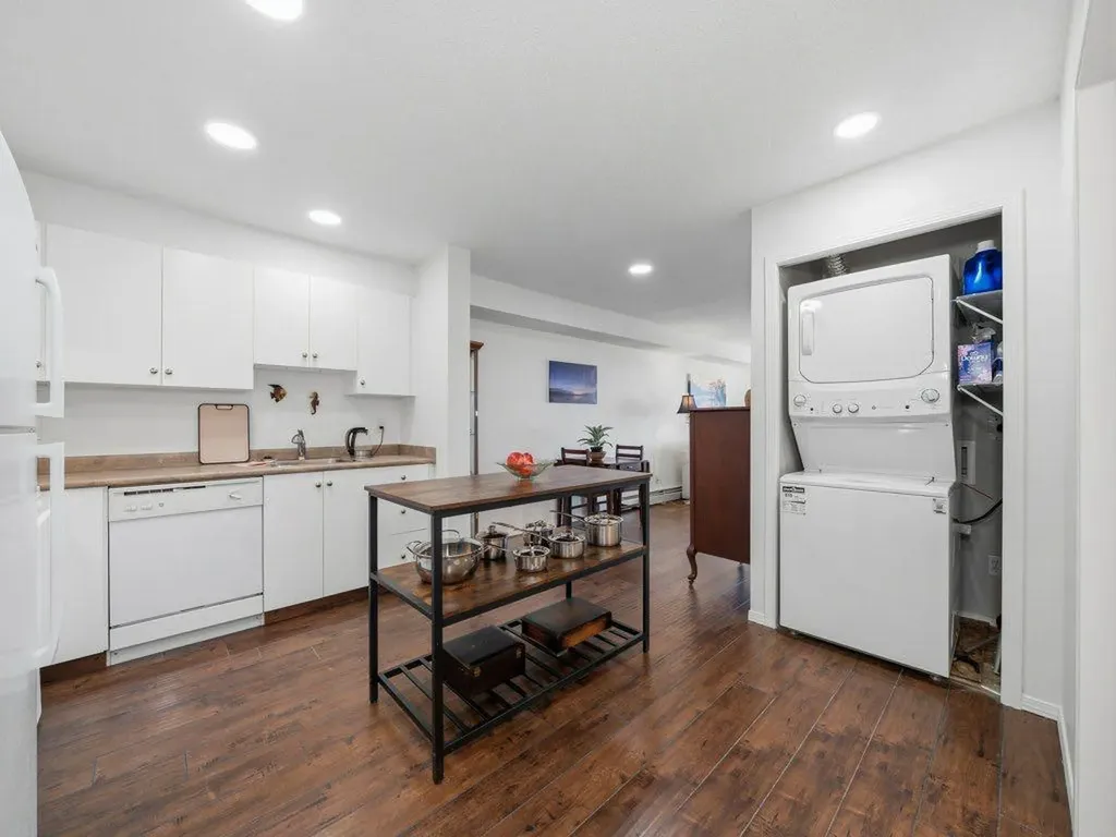 16320 24 Street SW Calgary AB T2Y 5A1