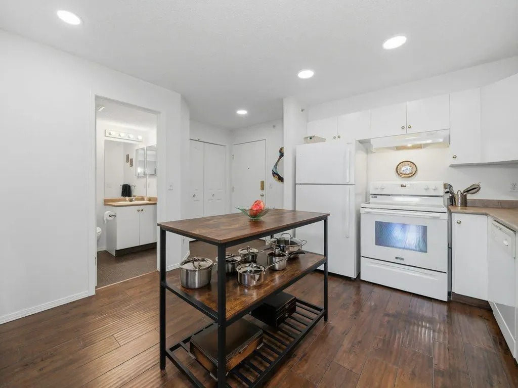 16320 24 Street SW Calgary AB T2Y 5A1