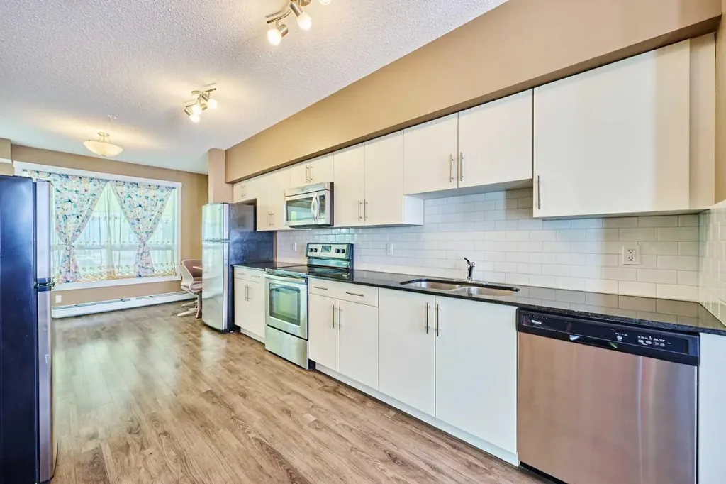 1740 9 Street NW Calgary AB T2M 4Z5