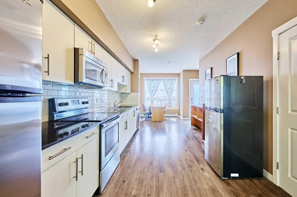1740 9 Street NW Calgary AB T2M 4Z5