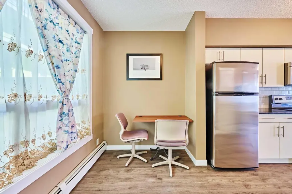 1740 9 Street NW Calgary AB T2M 4Z5