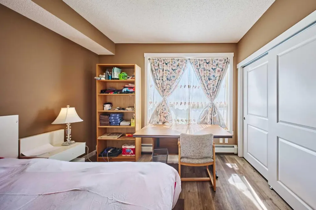 1740 9 Street NW Calgary AB T2M 4Z5