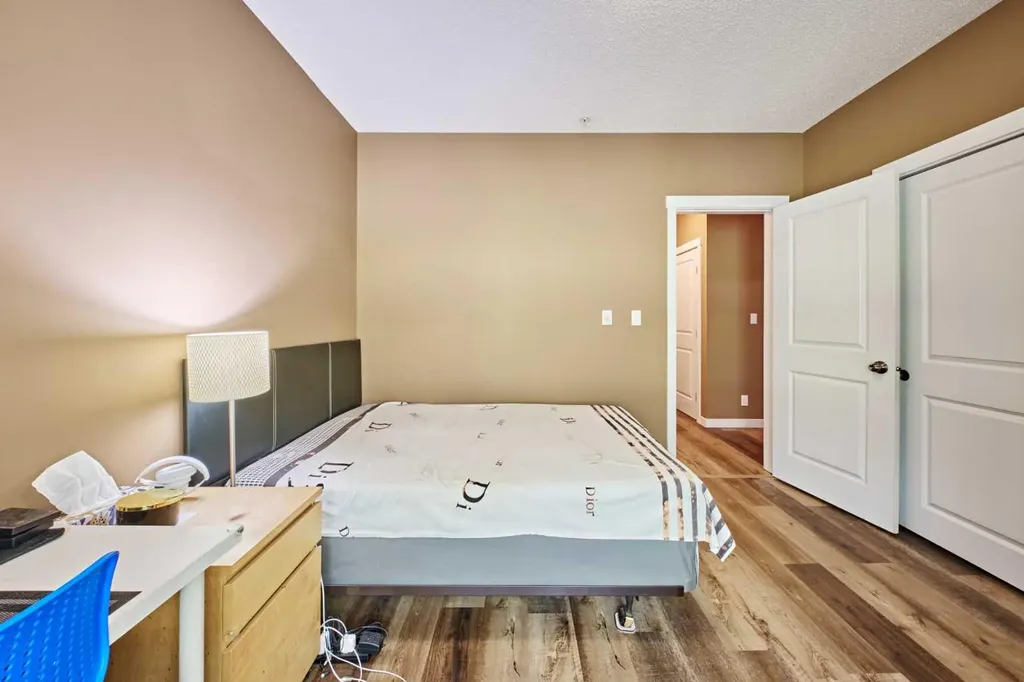 1740 9 Street NW Calgary AB T2M 4Z5