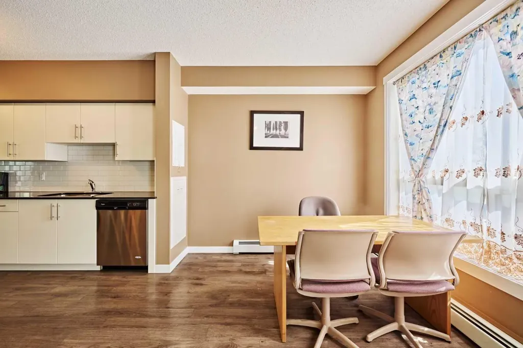 1740 9 Street NW Calgary AB T2M 4Z5