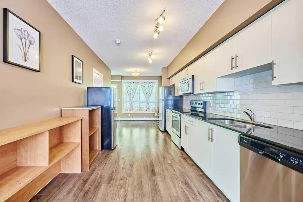 1740 9 Street NW Calgary AB T2M 4Z5