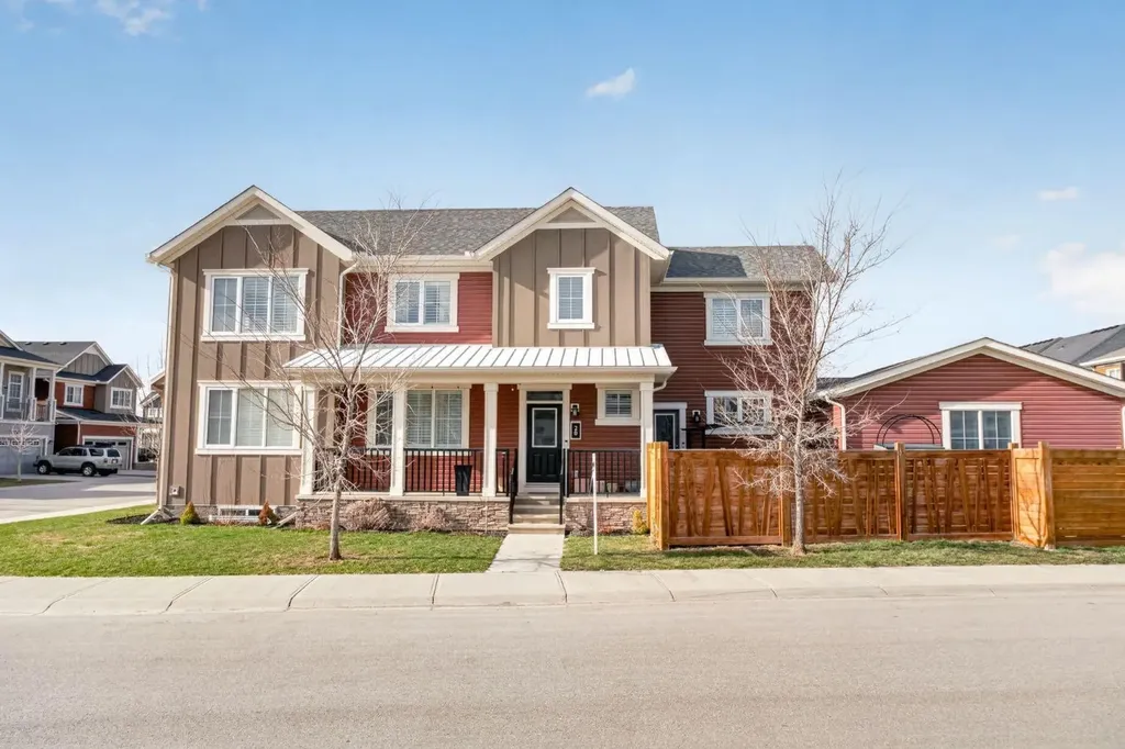 20 Carrington Circle NW Calgary AB T3P 0Y6