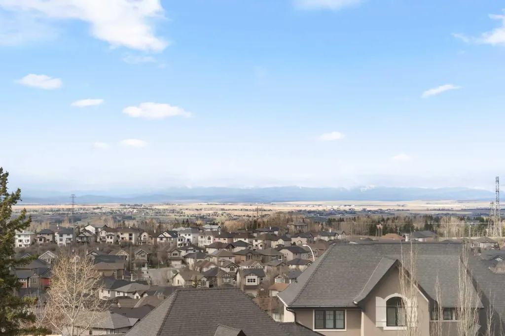181 Rockyledge View NW Calgary AB T3G 6B1