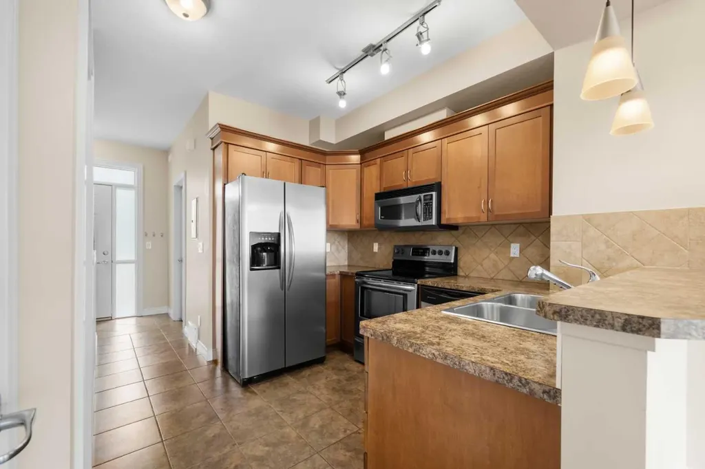 181 Rockyledge View NW Calgary AB T3G 6B1