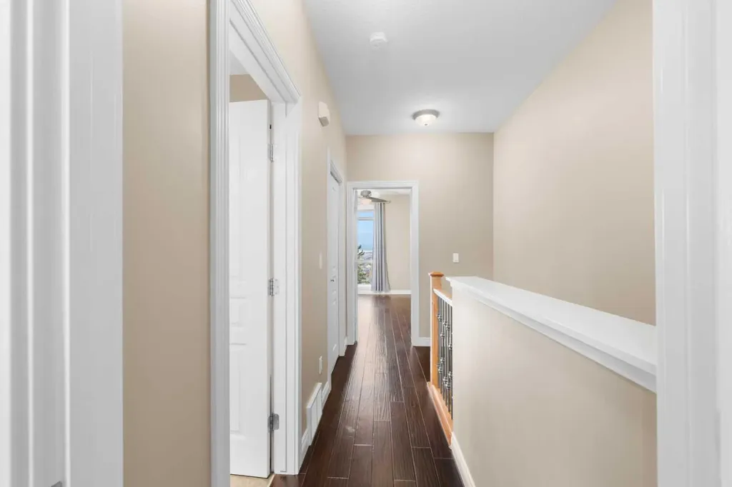 181 Rockyledge View NW Calgary AB T3G 6B1